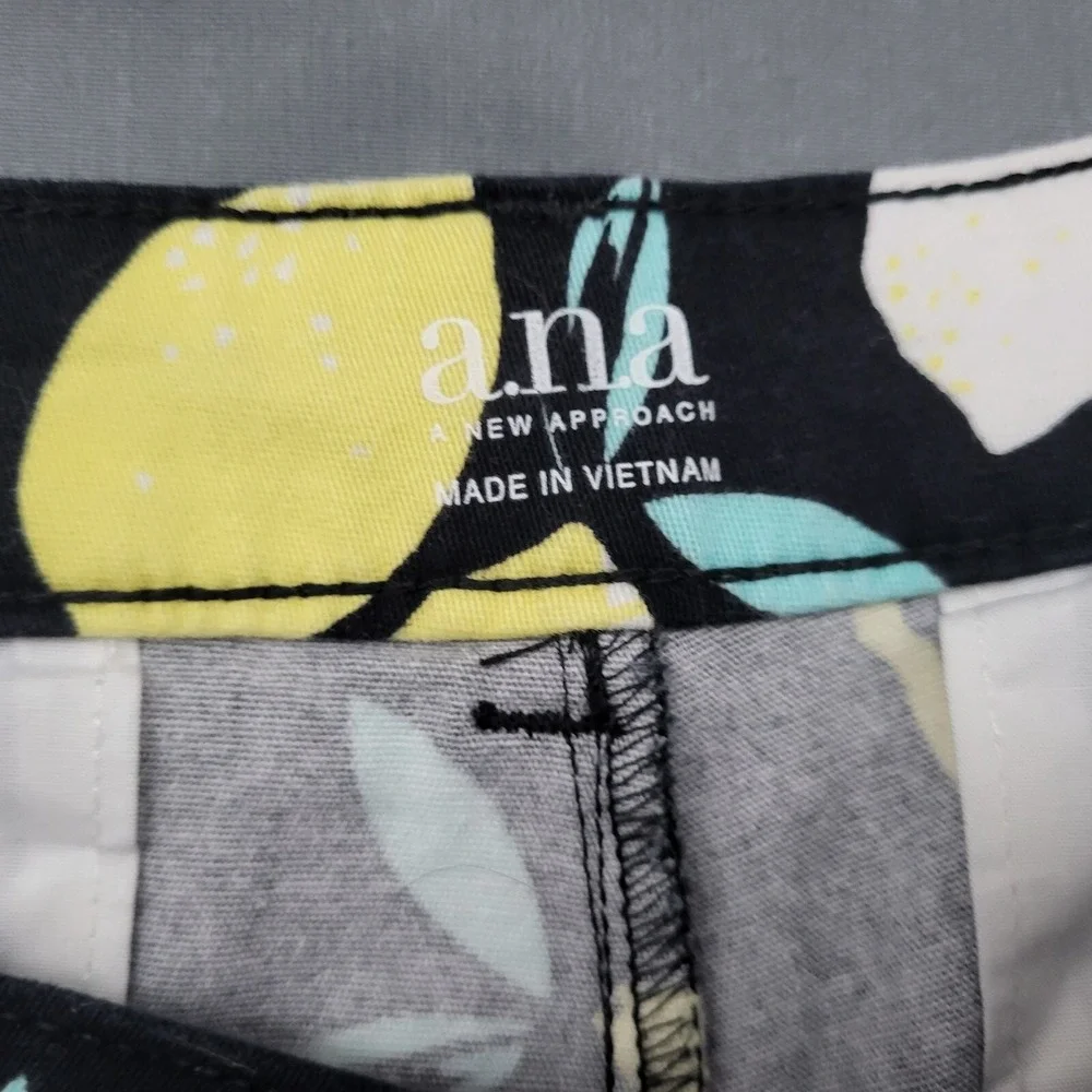 ana‎ A New Approach Women Black Lemon Print Twill Shorts Size 16 Fruit Summer